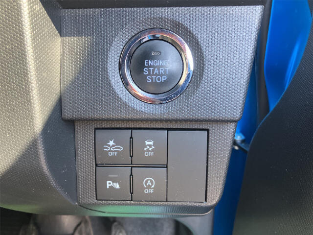 自社ホームページでは、お得な情報満載！最新チラシや目玉車などの情報は【ナオイオート　車販売】で検索★