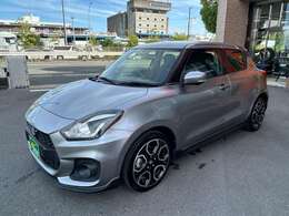 在庫確認や車両の状況等はお気軽にお電話下さいませ。