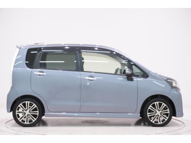 県内13店舗にて常時500台以上ダイハツ車を展示中です。見て、触って、納得のいく一台をぜひ見つけてください。