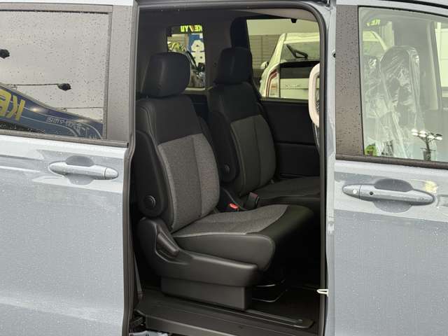 ケーユー金沢野々市店は下取りや買取したクルマを直接販売できるので、中間マージンを省くことができます。お客様の愛車を満足できる査定をいたします。