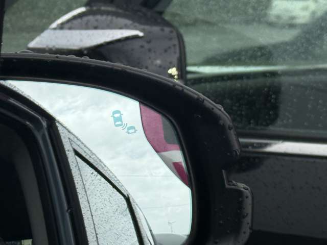 ナビ、オーディオ各種取扱いしています。コストパフォーマンスに優れたものからハイクオリティな機種まで　クレジットに組み込む事ももちろん可能です。詳細は営業スタッフまで！