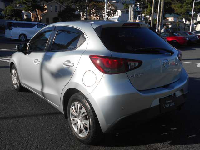 整備は神奈川運輸支局から指定を受けた弊社指定工場で行います。