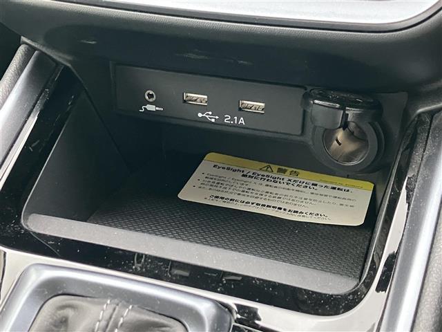 納車前に内外装のクリーニングをいたします。各種コーティング（別途有料）もご用意しておりますので、是非ご相談ください。
