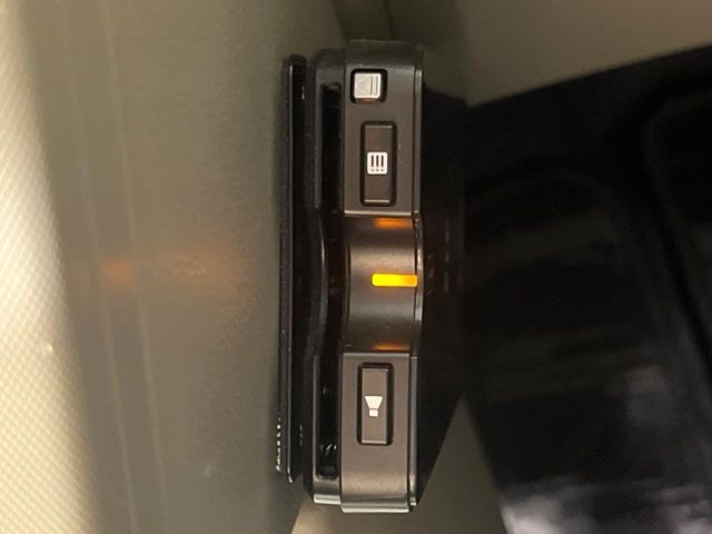 【ETC】高速道路の料金所をストレスなく通過！話題のスポットやサービスエリアに多い「スマートIC」利用時は必須のアイテムです。当店でセットアップを実施、ご納車当日からすぐにご利用いただけます！