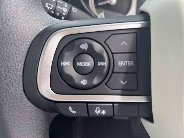 ☆弊社の整備工場には国家資格を持った整備士が多数在籍しております。また、軽自動車だけでなく普通車や外車の整備も実施しておりますのでご購入いただいたお車だけでなくご家族のお車の整備もお任せください☆