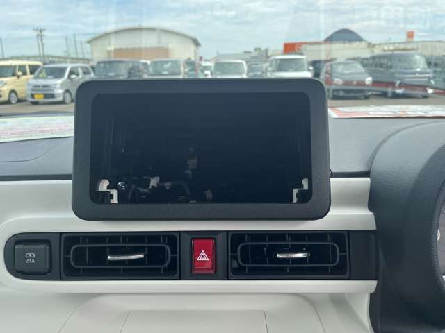 ☆お車についた傷やヘコミ、事故の修理もハヤシにお任せください。自社鈑金工場で修理ができますの安心です☆