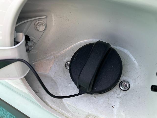 スズキの認定中古車は、整備はもちろん清掃も徹底しています。清潔感あふれるお車で、快適なカーライフを始めてみませんか。