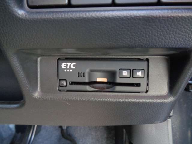 【ETC】ここにETC付いてあります〈運転席右下〉！！高速道路の料金所もスイスイ♪