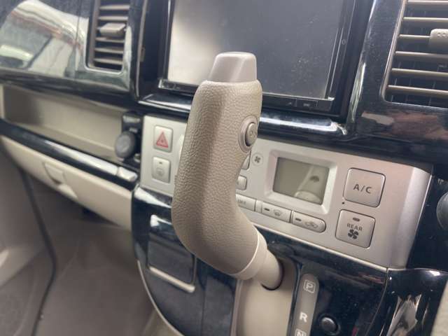 ガソリンスタンドも運営しております！当店購入者はガソリンの特典も？