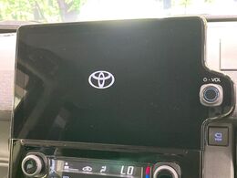 【10.5インチ　ディスプレイオーディオ】大画面のディスプレイはAppleCarPlayやAndroidAutoが利用可能。大きな画面でスマホナビアプリ等が利用いただけます♪