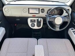 こちらインパネ全体の写真になります。納車はおおむね2週間程度（必要書類の状況により）で行っております。人気の車両になりますので、お早目のご検討をおすすめします。当店自慢の一台です！