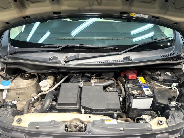 親切・丁寧な専門メカニックスタッフが応対！・車検・点検整備・事故等の修理などアフターサービスも安心。お車のカスタマイズもネクステージのサービススタッフまでご相談ください！