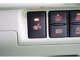 運転席シートヒーター付です。