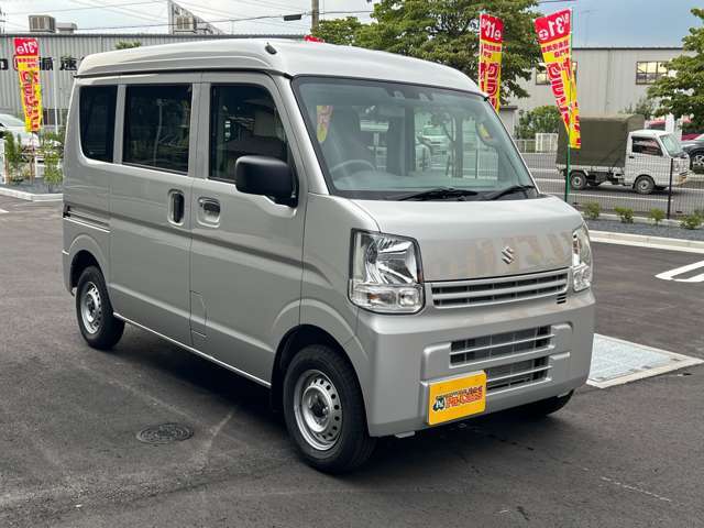 人気の登録済・届出済未使用車やおすすめ中古車を展示中！！各社メーカーの人気の軽自動車・小型車・普通車・大型車まで高須自動車にお任せ下さい！！日々新しい展示車両が続々入荷中です！！