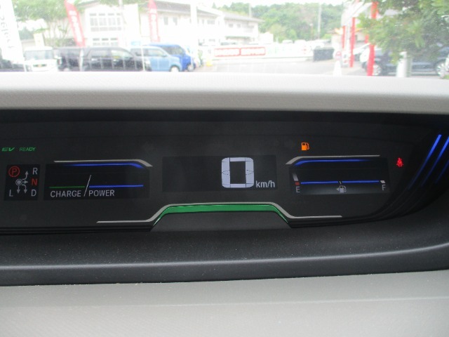 見やすいメーター周りで快適な運転できます！