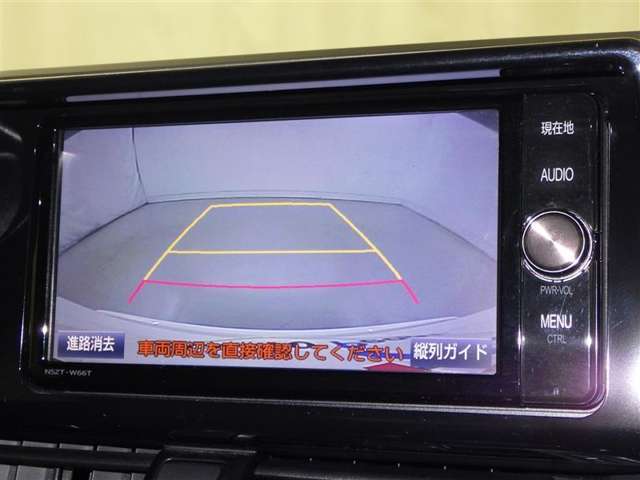 バックモニター搭載で車庫入れ安心！バックする際に後方確認ができて便利です！