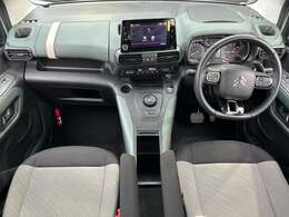LIBERALAでは輸入車の試乗が可能です。メーカーの違いを五感で較べてください。新しい驚きと発見をお届けします。