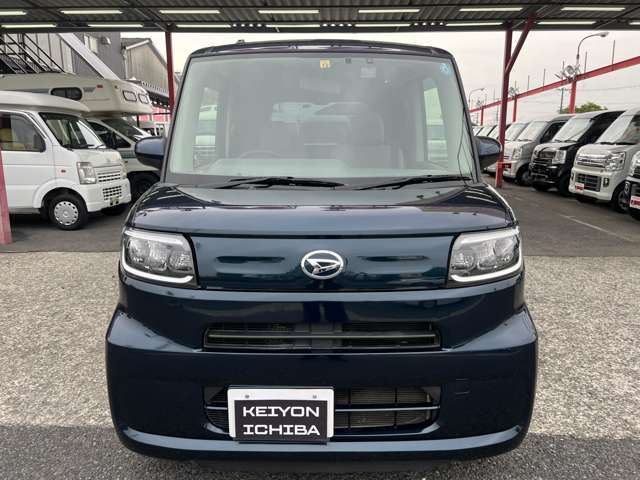 大型展示場には100台以上の厳選した在庫車がびっしり☆あなたのお気に入りのお車がきっと見つかる☆もちろんスタッフが全力で一緒にお探しいたしますので在庫にない希望の車種等ございましたらご相談ください！