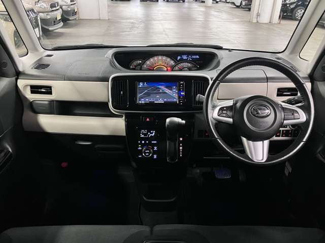 公的機関「（財）日本自動車査定協会」の基準を採用。日本オートオークション協議会「走行距離管理システム」で距離に不正が無いかもチェック済みです。