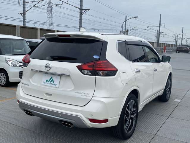 自動車保険・JAFの取扱いもおこなっております。お客様に万が一のことが起こった場合でも困らないように最適なプランをご提示いたしますのでこちらもお気軽にご相談ください。