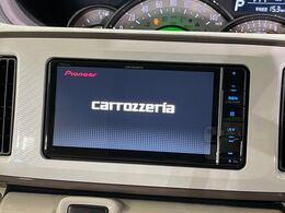 【ナビゲーション】目的地までしっかり案内してくれる使いやすいナビ。Bluetooth接続すればお持ちのスマホやMP3プレイヤーの音楽を再生可能！毎日の運転がさらに楽しくなります！！