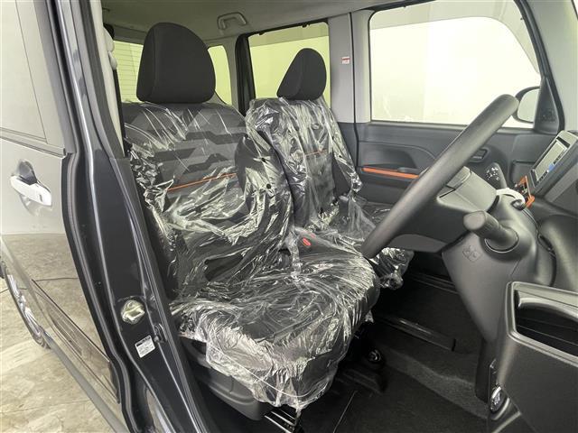【4人乗り】座り心地が良いシートなので長時間の運転でも快適にお過ごしいただけます。新品のフロアマットのご注文も可能です。掲載箇所以外にご希望の写真がございましたらお気軽にお問い合わせ下さい。