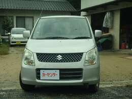 この車は、お客さんがよその車屋さんでR4年10月に60万で買われて、軽い事故で見積もりが高くて修理をせず、当社でR5，3月とR6,5月に当社で別の車を買われてこの車の金銭化希望で板金塗装修理しました。