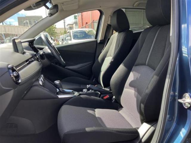 WECARSでは各商談席に大型モニターをご用意しております！見やすい大画面でゆったりと全国の在庫をご覧いただけます！是非ご来店お待ちしております！