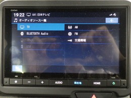ナビは純正メモリーナビVXM-245ZFEiが装備されております。