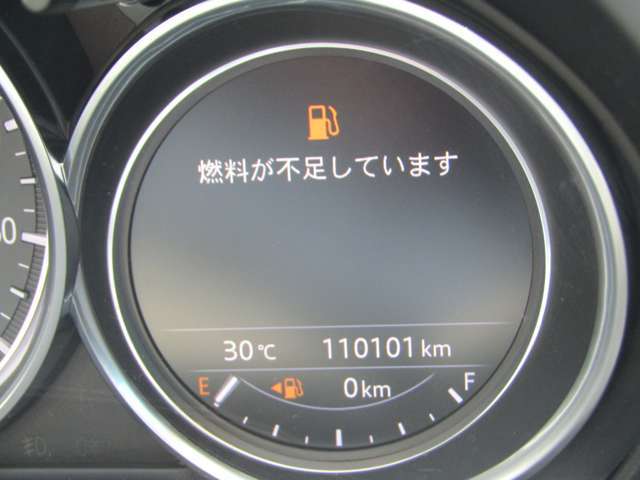 稀に、一つのお車にお客様が重なりご紹介出来ない場合、業者販売で商談中等でお車のご紹介が出来かねてしまう場合がございますので、事前のご来店予約を頂けますと幸いです。お電話は043-215-3939！