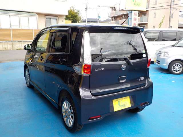 軽自動車専門だから色々なメーカーの軽を比較できます♪