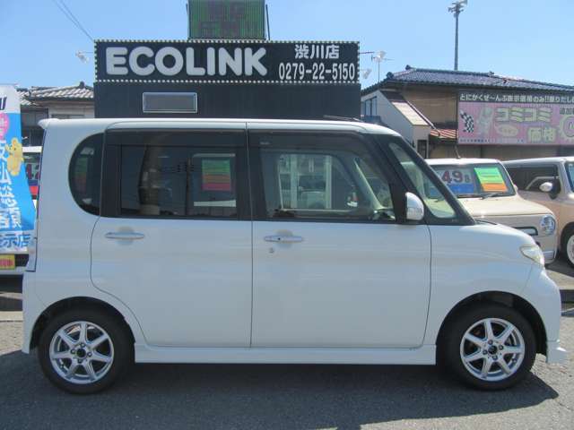 【クリーニング】納車前にもう一度、内・外装仕上げを行います！(自社スタッフによるクリーニングですが、一生懸命頑張らせていただきます)