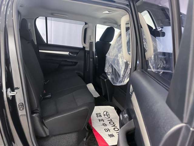 アシストグリップもあるので、より安全に乗り降りができますね。