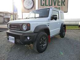 社外グリルでオシャレに決まった1台！ちらっと見えるマッドガードもいい感じです！