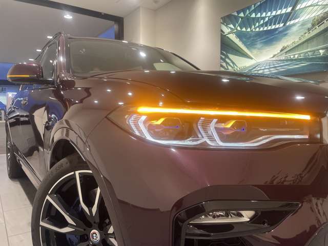 国道1号線に沿い横浜市営地下鉄「三ッ沢上町駅」から徒歩約10分。 BMW Premium Selection 横浜三ッ沢店 / 〒240-0062神奈川県横浜市保土ヶ谷区岡沢町322-3/TEL：045-612-8488
