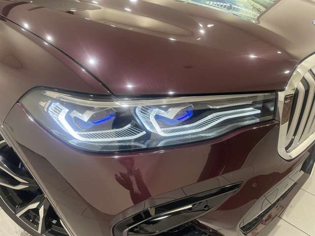 お車はご予約状況などによりご案内出来ない場合がございます。ご来店頂ける際は、事前にご連絡くださいますようお願い申し上げます。