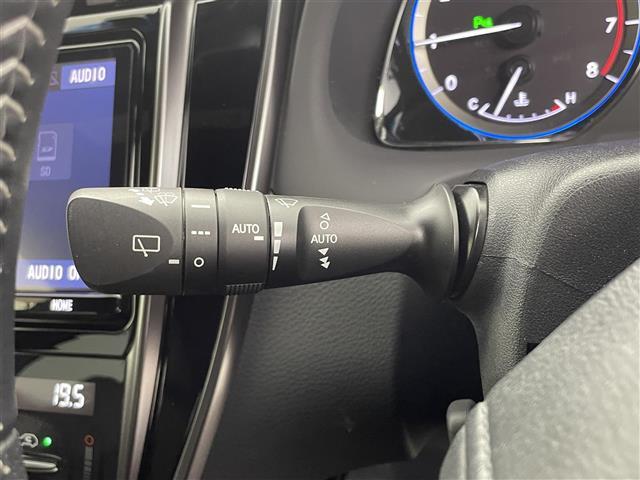 【運転席操作部】快適なドライブを楽しむための機能が装備されています！運転席から触れるので、使いやすいです！除菌プランいれていただくと、さらに清潔で安心していただけます！