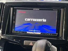 【ナビゲーション】目的地までしっかり案内してくれる使いやすいナビ。Bluetooth接続すればお持ちのスマホやMP3プレイヤーの音楽を再生可能！毎日の運転がさらに楽しくなります！！
