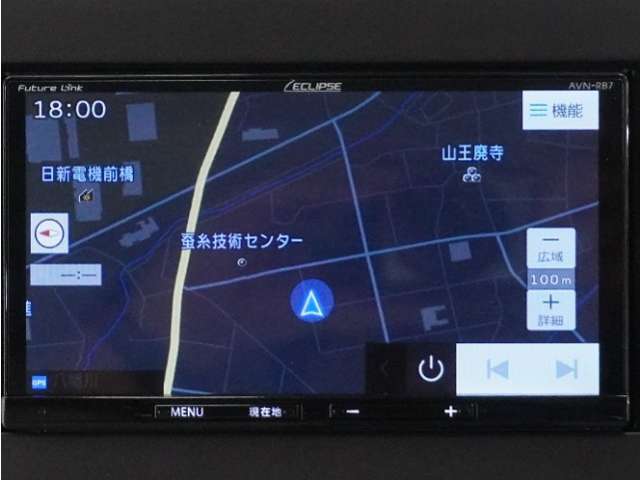 イクリプスナビ(AVN-RB7)＆バックカメラが装備されているので、普段の使い勝手もロングドライブも快適です。