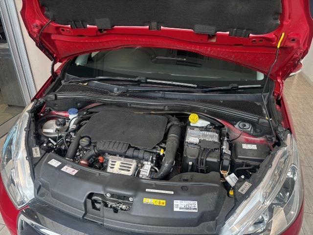 1.2Lガソリンエンジン搭載！低排気量でパワーのあるエンジン！