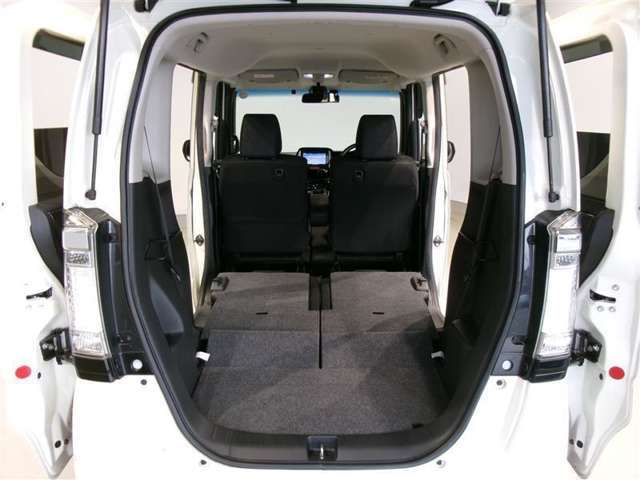 『まるごとクリーニング』施工済みで、キレイ・清潔な車となっております。