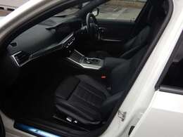 全国納車可能です。最寄りのBMW正規ディーラーにて、保証修理可能です。遠方のお客様もご安心ください