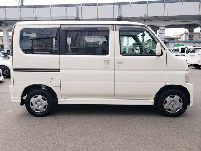 ☆当社、自社工場ありますので、納車後も継続車検・修理時には無料で代車の貸し出しも行っております！オイル交換などの作業もリフトを使ってクイックメンテナンスOK☆