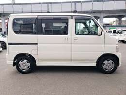 ☆当社、自社工場ありますので、納車後も継続車検・修理時には無料で代車の貸し出しも行っております！オイル交換などの作業もリフトを使ってクイックメンテナンスOK☆