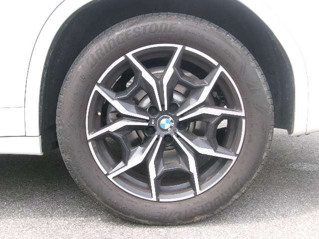 現在お乗りのお車をの査定も実施しております！BMWだけでなく他の輸入車、国産車も、もちろん査定させて頂きます！