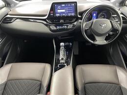 【インパネ全体】全方位で視界が広く、高い目線で運転もしやすいです！