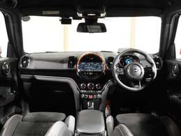 ■高年式、低走行、装備や価格に魅力があるなど、専門店の目線で厳選した高品質なミニのみ厳選し、約250台以上の新旧ミニの中からお気に入りの1台をお選びいただけます■マッチした1台がきっと見つかりますよ♪