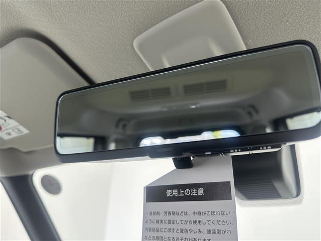 【バックミラー】大きくて見やすいので、後方を見るときも安心です！