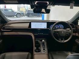 コックピット。車内もキレイで嫌な臭いもありません！ご納車後の臭いが付きにくくなる「空気触媒コーティング」もあります。