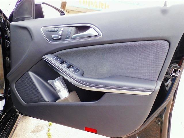 後期・レーダーセーフティP・ベーシックPkg・ナビTV・バックカメラ・CarPlay・Bluetooth・USB・コーナーセンサー・LEDライト・純正16AW・スマートキー・ETC・シートヒーター